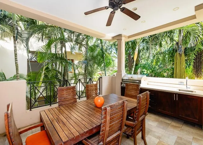 Sol Y Mar 4b Beachfront 3br 2nd Floor * Playa Hermosa (Guanacaste)